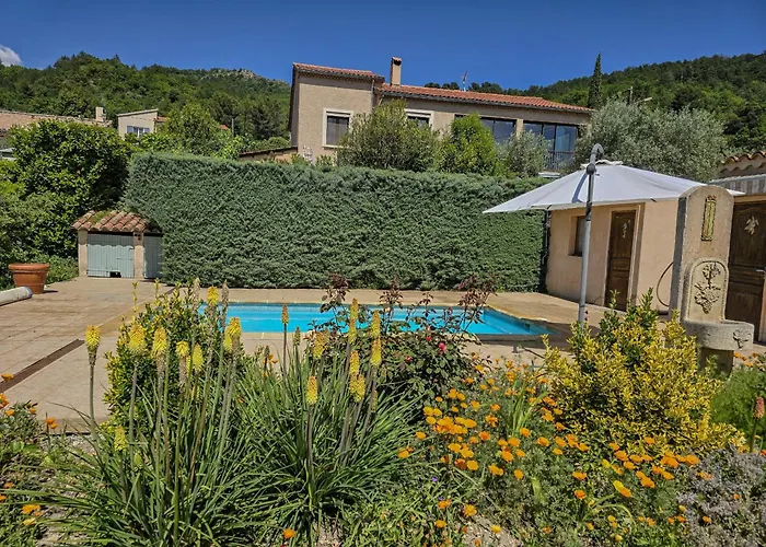 Classee 4 Etoiles Volonne